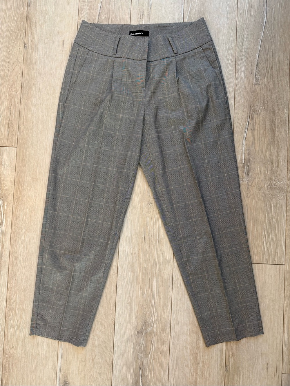 Cambio Women’s Gray Plaid Dress Pants